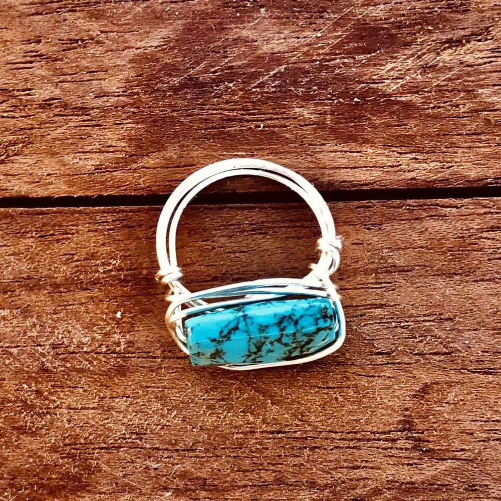 STATEMENT BOHEMIAN FLAT STONE WIRED RING- SILVER - Picture 12 of 13